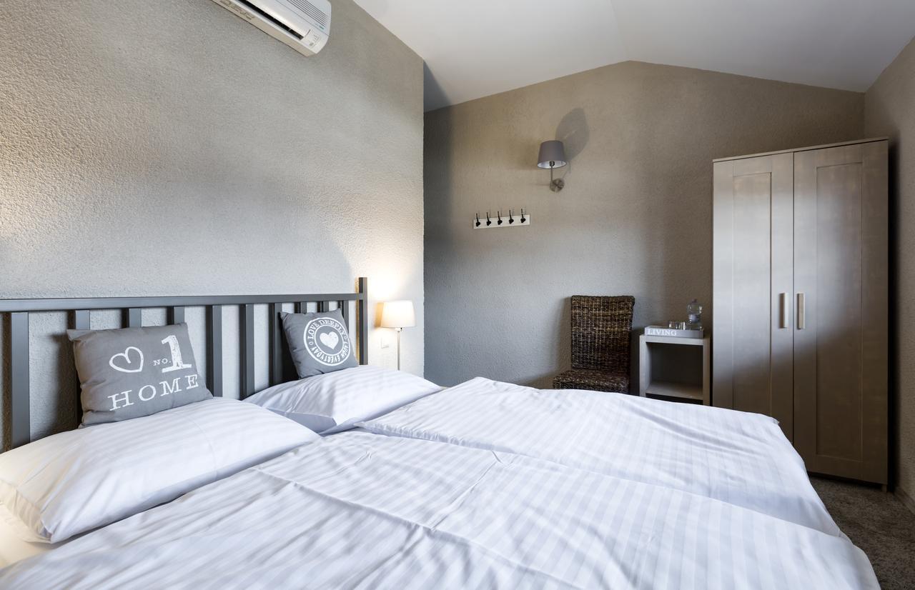 Apartamenty Za Murem Poznan Ngoại thất bức ảnh
